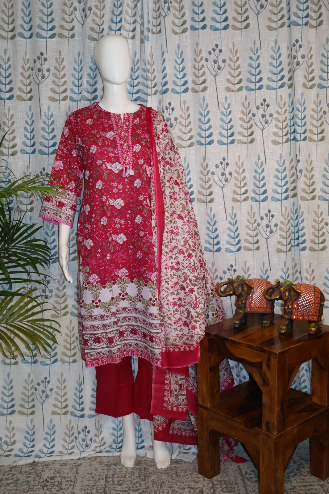 Rani Pink Cotton Kurti Set with Lace Yoke & Printed Dupatta