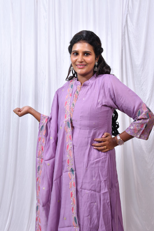 Function Wear 3-Piece Set in Leaf Embroidary design in Yoke & Sleeve. It comes with similar design in Dupatta.