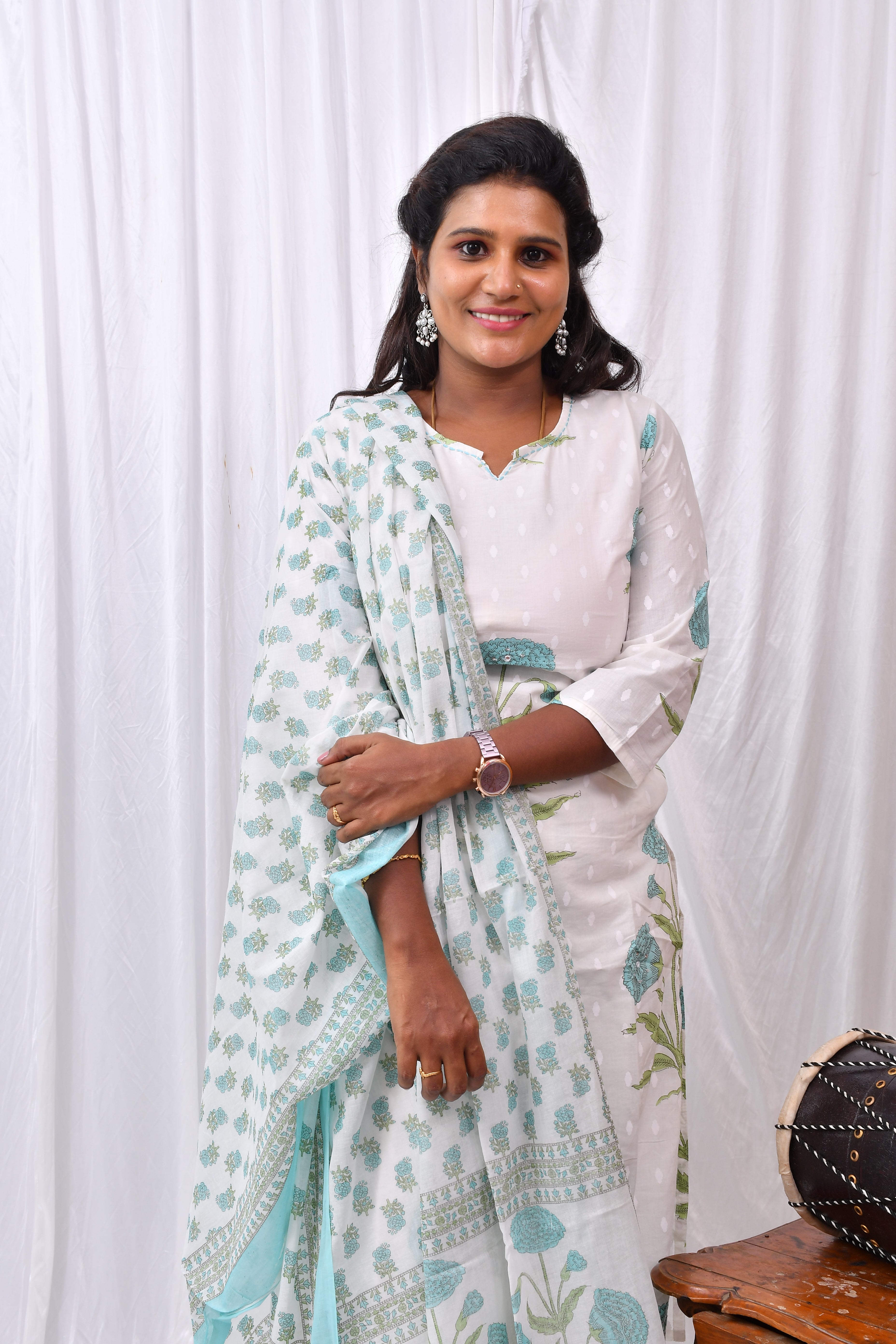 Elegant 3-Piece Set in White Background with Aesthetic Flower Design in Top and Matching Dupatta with Flower work