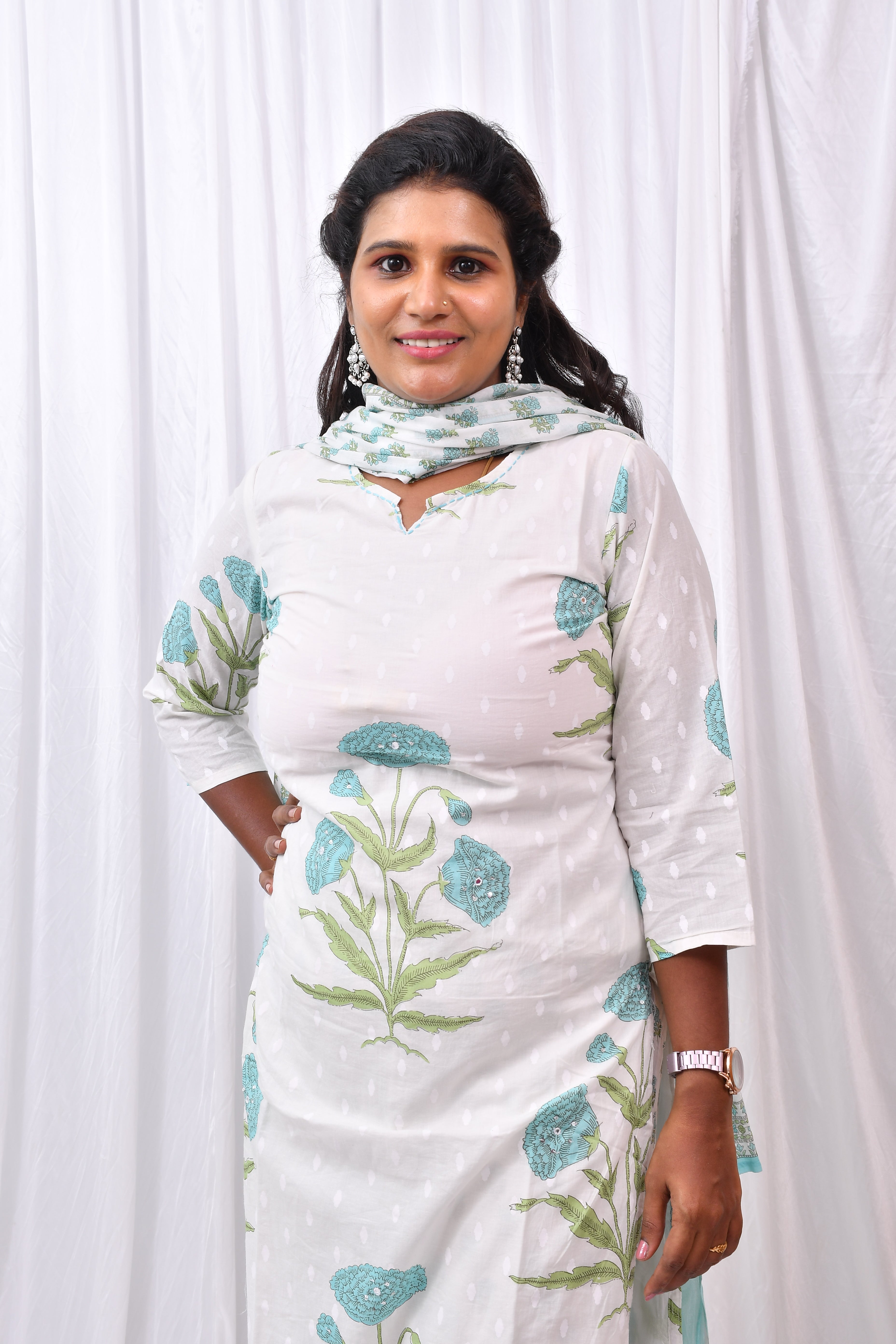 Elegant 3-Piece Set in White Background with Aesthetic Flower Design in Top and Matching Dupatta with Flower work