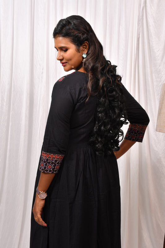 Cotton Kurthi in Aalia Cut with Beautiful Design and Mirror Work