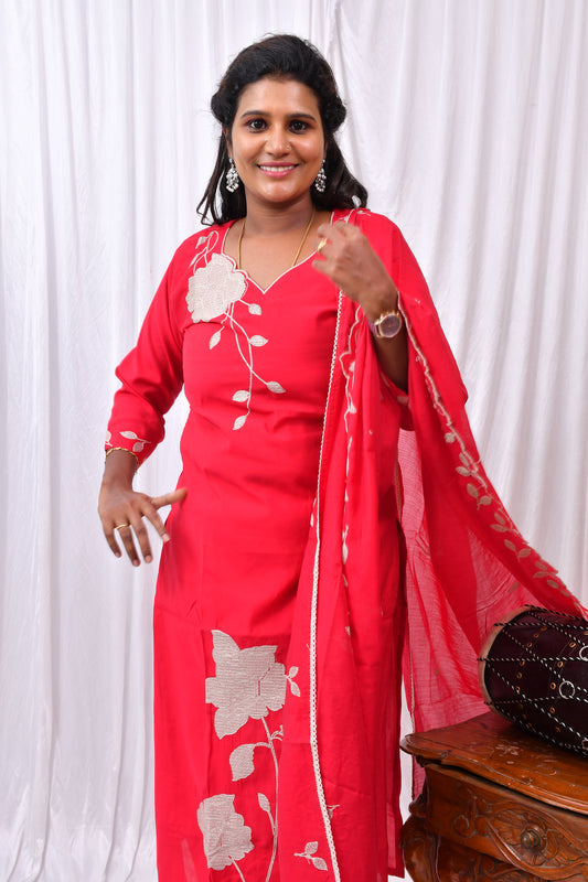 Beautiful 3-Piece Set in Red Background with Flower Design in Thread Work and Small Leaf Design in Dupatta
