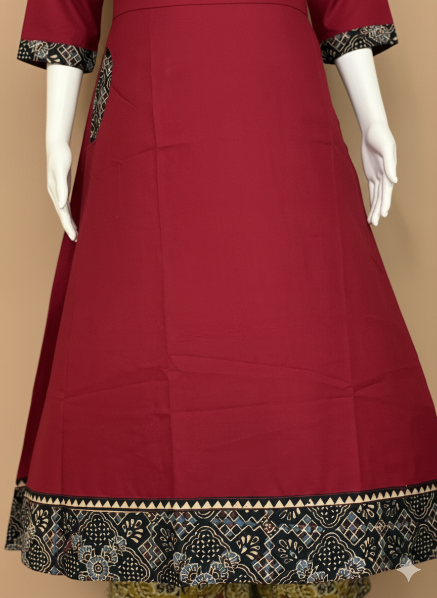Beautiful Cotton Kurthi with V-Shaped Ajarak Prints in Yoke and in Sleeve Code-212