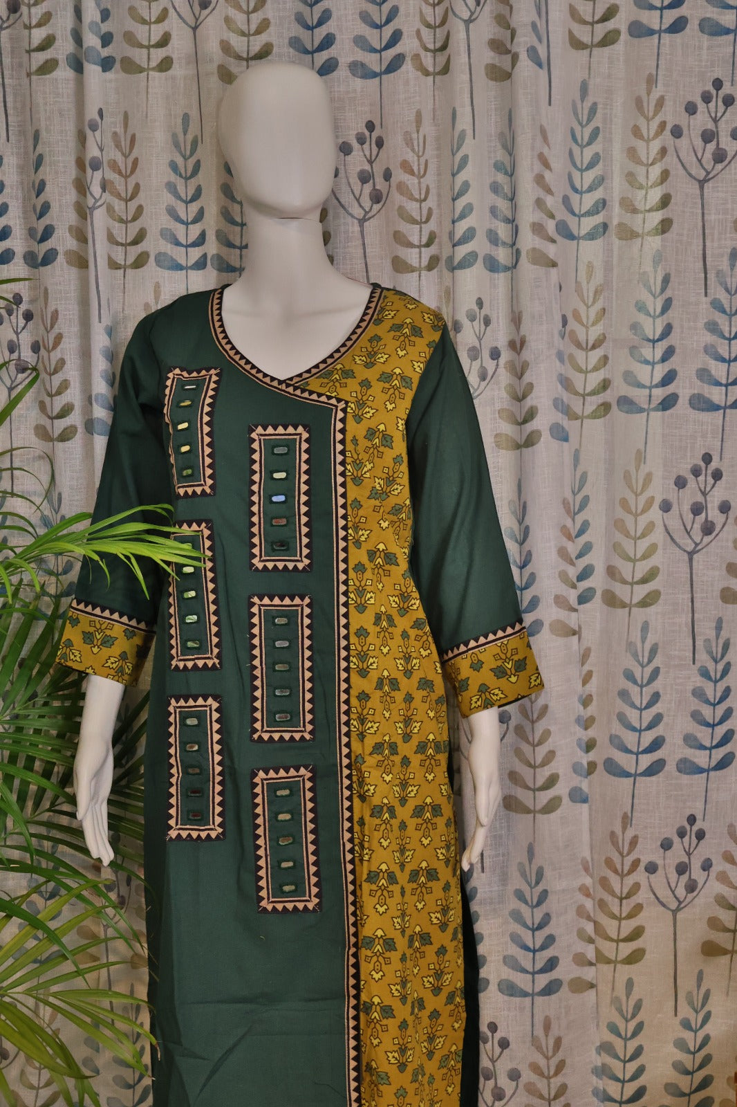 Cotton kurti with Angarakha neck style and dual-side ethnic detailing