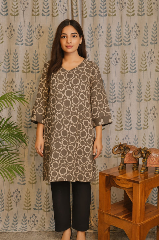 Front view of grey cotton kurti with Bagru print and V-neck