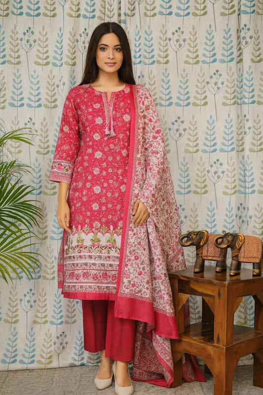 Front view of Rani Pink cotton kurti set with lace yoke and print